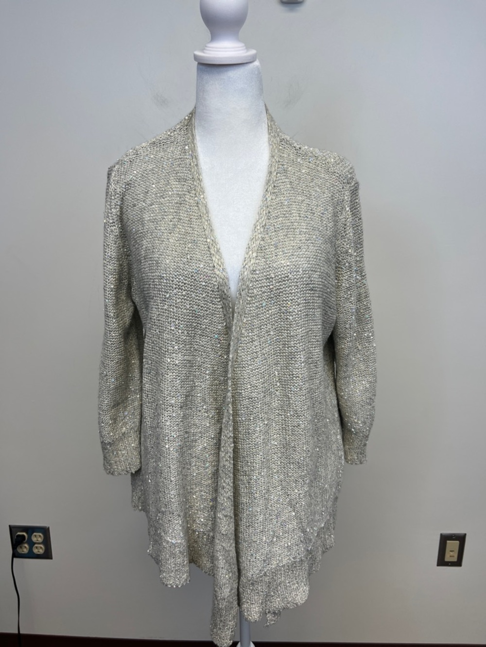 Liz Claiborne Women's Sequin Knit Creamy Silver Cardigan Sweater XL